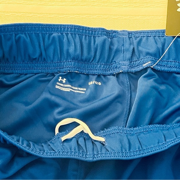 NWT Men's Blue Under Armour Baseline Speed Shorts (L) - Picture 4 of 4